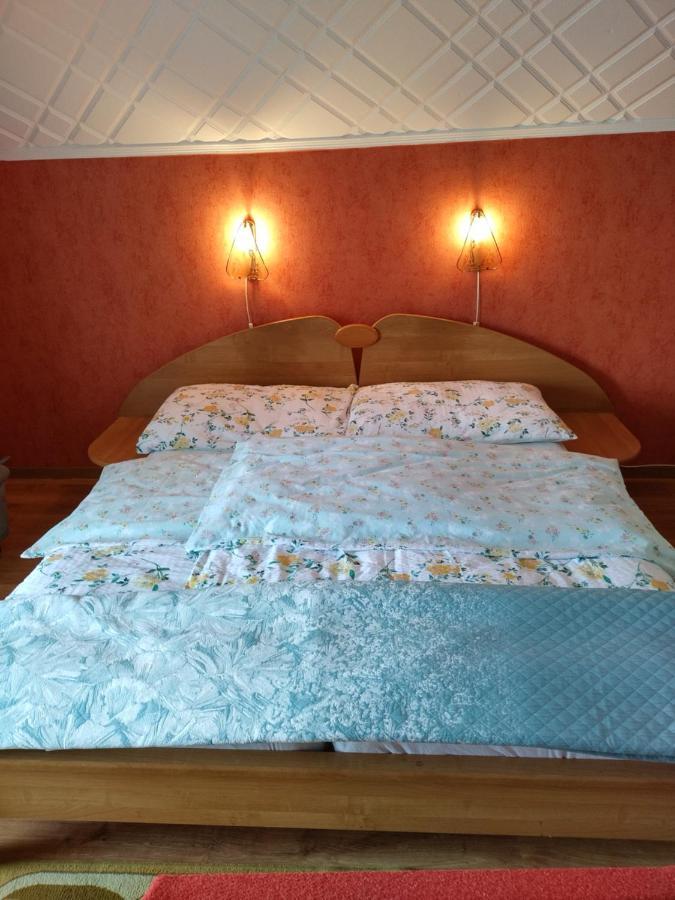 Ferienwohnung Ibolya Apartman Badacsony Exterior foto